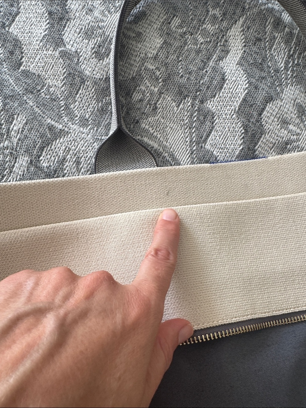 Rothy’s The Weekender Bag Gray Large Duffel Carry-on Travel Over Night. - Picture 15 of 16